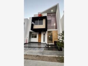 Casa en venta en La Cima, Zapopan, Jalisco