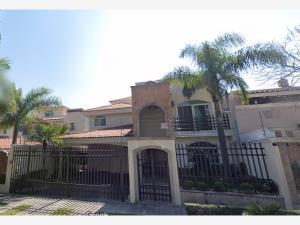 Casa en venta en Ciudad Bugambilia, Zapopan, Jalisco