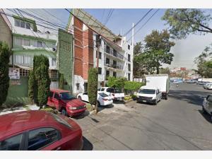 Edificio en remate en Ajusco, Coyoacán, Ciudad de México