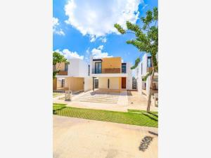 Casa en renta en Cholul, Mérida, Yucatán