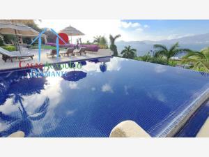 Casa en renta vacacional con alberca privada, vista al mar y cancha de tenis Casa en renta vacacional con alberca privada, vista al mar y cancha de tenis