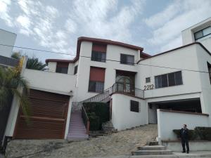Casa en venta en Misión Cumbres 2 Sector, Monterrey, Nuevo León Casa en venta en Misión Cumbres 2 Sector, Monterrey, Nuevo León