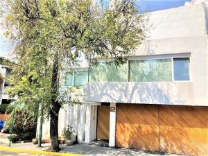 La Presilla, Casa de tres niveles, en venta La Presilla, Casa de tres niveles, en venta