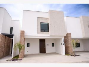 Casa en venta en Ampliación Senderos, Torreón, Coahuila de Zaragoza Casa en venta en Ampliación Senderos, Torreón, Coahuila de Zaragoza
