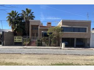Casa en venta en Rincones de San Marcos, Juárez, Chihuahua