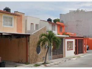 Casa en renta en Mundo Maya, Carmen, Campeche