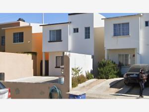 Casa en remate en Jorge Díaz Serrano, Playas de Rosarito, Baja California