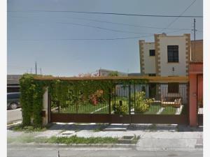 Casa en remate en Las Flores, Saltillo, Coahuila de Zaragoza