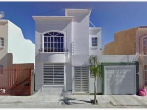 Casa en venta en Villas de Plateros, Fresnillo, Zacatecas