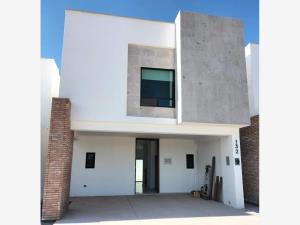 Casa en venta en La Rioja Residencial, Torreón, Coahuila de Zaragoza Casa en venta en La Rioja Residencial, Torreón, Coahuila de Zaragoza