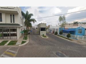 Departamento en remate en Lomas de Curiel, San Pedro Tlaquepaque, Jalisco