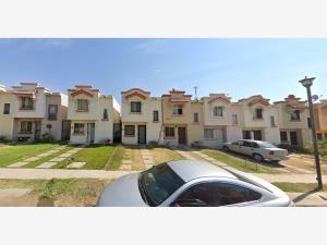 Casa en venta en Urbi Quinta Montecarlo, Tonalá, Jalisco