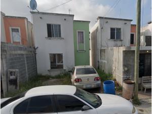 Casa en venta en Zona Industrial, Río Bravo, Tamaulipas