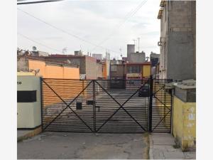Departamento en remate en San Pablo de las Salinas, Tultitlán, México