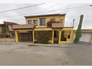 Casa en venta en Otay Constituyentes, Tijuana, Baja California