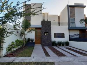 Casa en renta en El Chanal, Colima, Colima