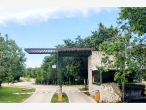 Terreno en venta en Gran Santa Fe 2, Benito Juárez, Quintana Roo