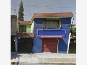 Casa en venta en Lomas Estrella, Iztapalapa, Ciudad de México Casa en venta en Lomas Estrella, Iztapalapa, Ciudad de México