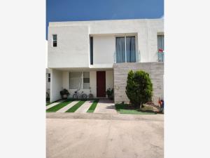 Casa en Venta en Villa de Pozos, San Luis Potosí, con Ampliacion de un cuarto mas  y Gran Jardín !!