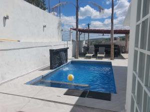 Casa en venta en Santa Cruz del Monte, Teoloyucan, México