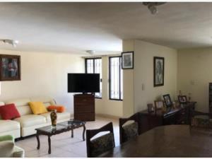 Casa en remate en Potrero Anahuac, San Nicolás de los Garza, Nuevo León