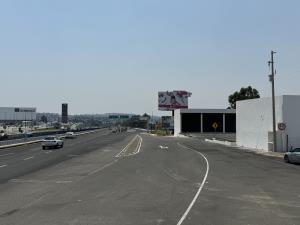 Tres Locales Comerciales en Renta en Plaza Comercial Frente a Galerias Liverpool