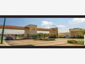 Casa en venta en Arboledas de Ibarrilla, León, Guanajuato