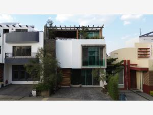 Casa en venta en Valle Imperial, Zapopan, Jalisco