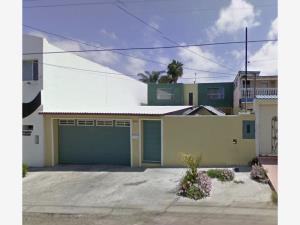 Casa en venta en Playas de Tijuana Sección Jardines, Tijuana, Baja California