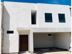 Casa en venta en Los Viñedos, Torreón, Coahuila de Zaragoza Casa en venta en Los Viñedos, Torreón, Coahuila de Zaragoza
