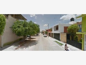 Casa en venta en Jardines de Oriente, León, Guanajuato