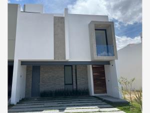 Casa en venta en Valle Imperial, Zapopan, Jalisco
