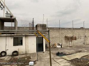 Bodega en venta en Santa Ana Tlapaltitlan, Toluca, México