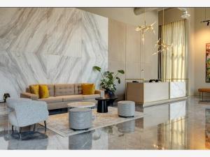 Departamento de lujo en Venta en Valle poniente, excelente inversión.