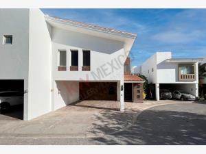 Casa en venta en Los Viñedos, Torreón, Coahuila de Zaragoza Casa en venta en Los Viñedos, Torreón, Coahuila de Zaragoza