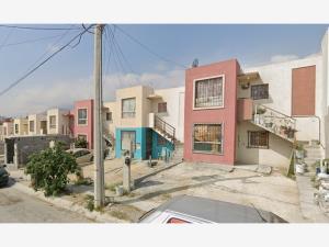 Casa en remate en Hacienda del Valle, San Pedro Garza García, Nuevo León