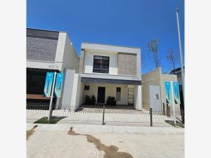 Casa en venta en Guadalupe la Silla, Guadalupe, Nuevo León Casa en venta en Guadalupe la Silla, Guadalupe, Nuevo León