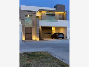 Casa en venta en Los Viñedos, Torreón, Coahuila de Zaragoza Casa en venta en Los Viñedos, Torreón, Coahuila de Zaragoza