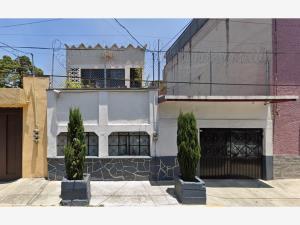 Casa en remate en Ignacio Allende, Azcapotzalco, Ciudad de México
