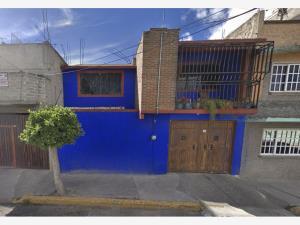 Casa en venta en Ampliación General José Vicente Villada Oriente, Nezahualcóyotl, México Casa en venta en Ampliación General José Vicente Villada Oriente, Nezahualcóyotl, México