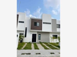 Casa en venta en Indeco Unidad, Centro, Tabasco