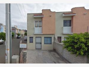 Casa en venta en Las Flores, Morelia, Michoacán de Ocampo