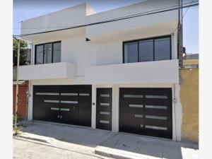 Casa en venta en 20 de Noviembre, Venustiano Carranza, Ciudad de México