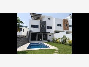 Casa en venta en Brisas, Temixco, Morelos Casa en venta en Brisas, Temixco, Morelos