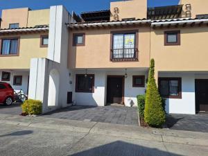 Casa en renta en La Toscana Residencial, Lerma, México