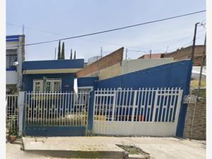 Casa en venta en Lomas de Oblatos 1a Secc, Guadalajara, Jalisco Casa en venta en Lomas de Oblatos 1a Secc, Guadalajara, Jalisco