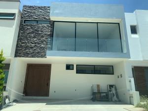 Casa en venta en Valle Imperial, Zapopan, Jalisco
