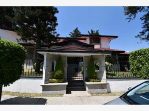 Casa en venta en Lomas de Valle Escondido, Atizapán de Zaragoza, México