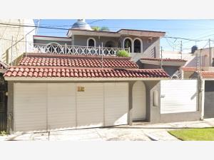 Casa en venta en Real Vallarta, Zapopan, Jalisco