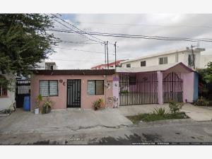 Casa en remate en Valle Casa Blanca, San Nicolás de los Garza, Nuevo León